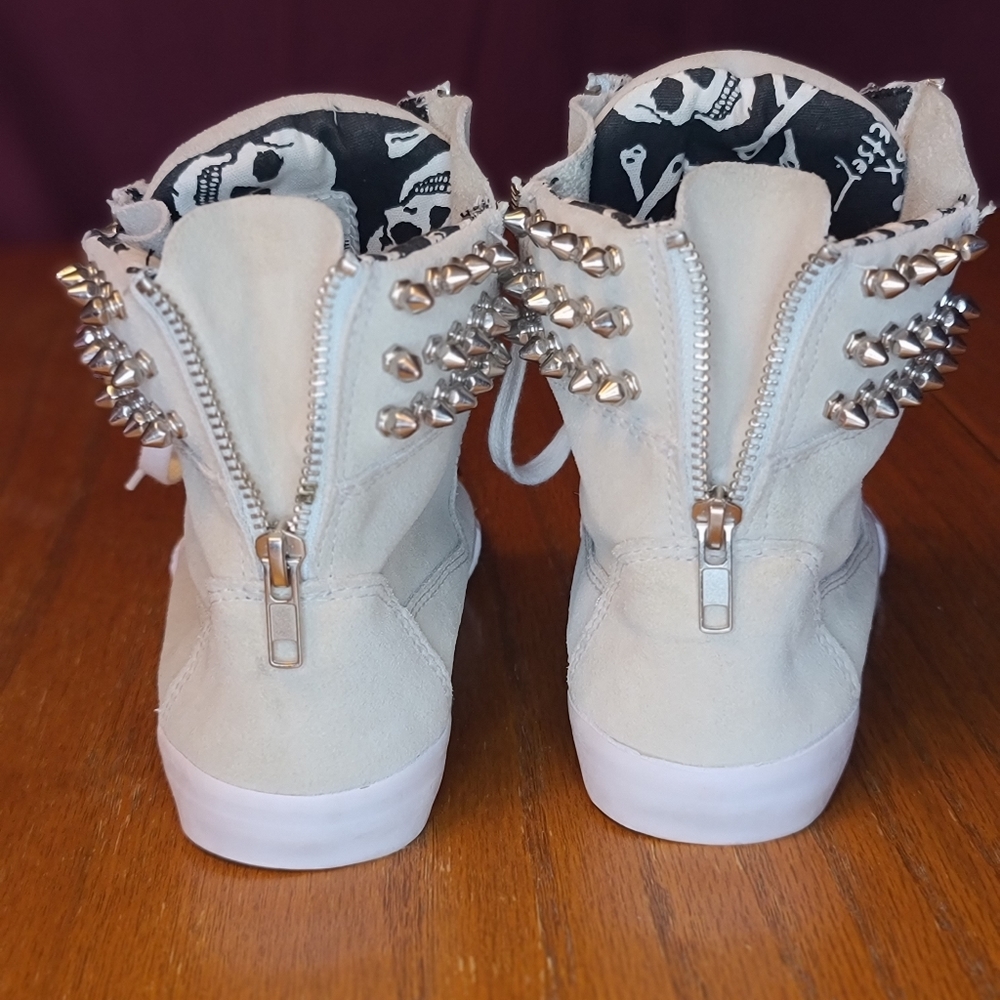 Betsey Johnson Creme Suede Zipper Sneakers 7 - Picture 3 of 7
